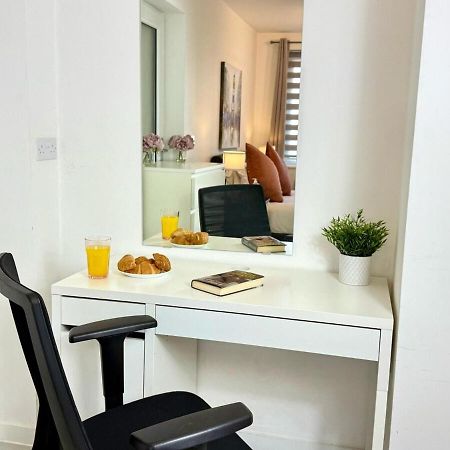 Walnut Luxurious 2-Bedroom With Ensuite - Parking, Netflix, Wifi - Close To Oxford, Bicester & Blenheim Palace Kidlington Exteriér fotografie