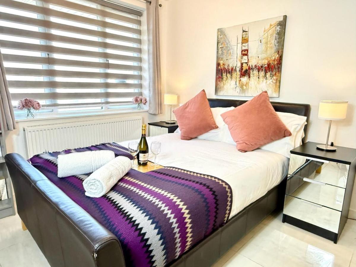 Walnut Luxurious 2-Bedroom With Ensuite - Parking, Netflix, Wifi - Close To Oxford, Bicester & Blenheim Palace Kidlington Exteriér fotografie